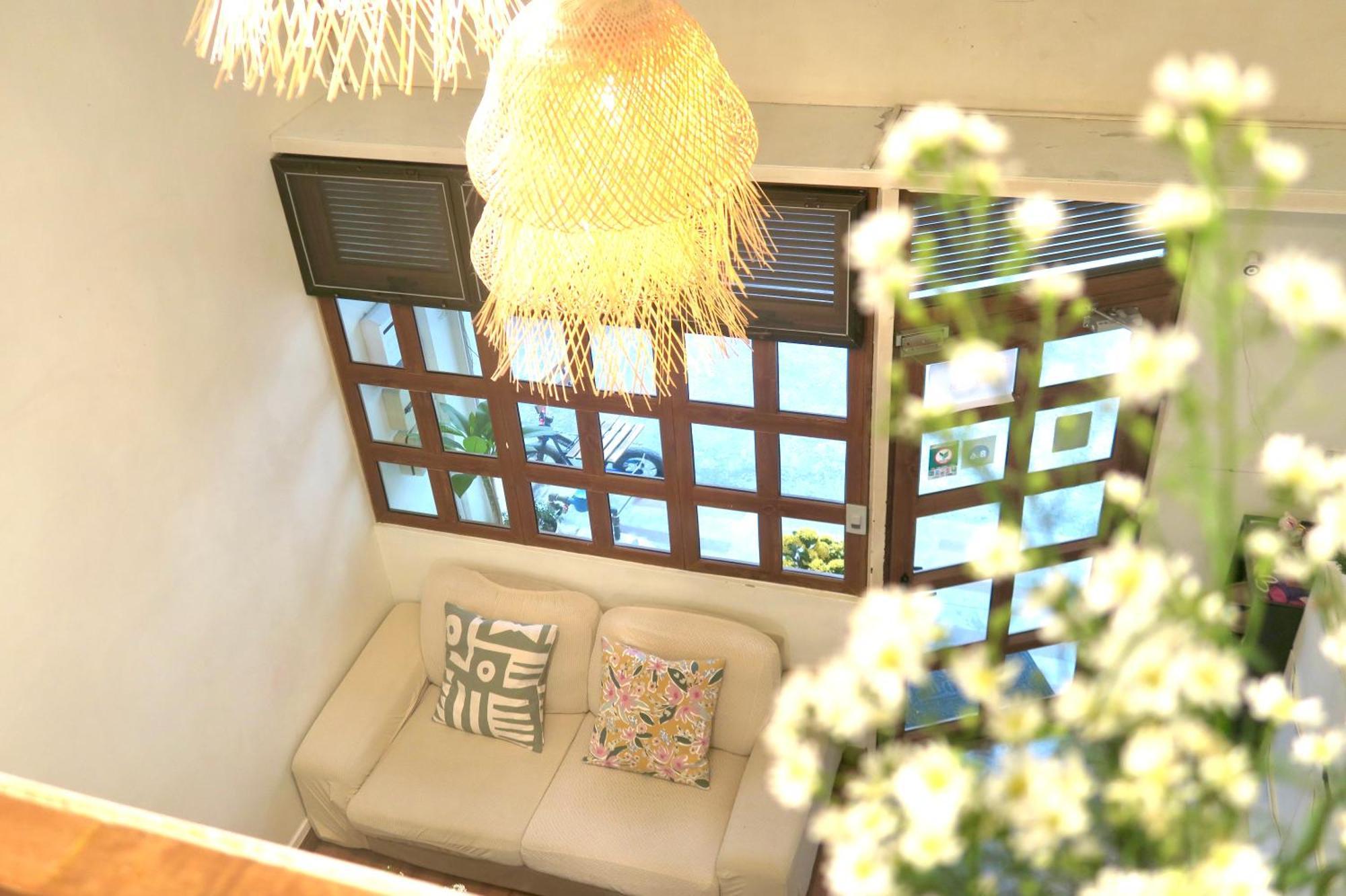 Les Fleurs Bangkok Hostel Екстериор снимка