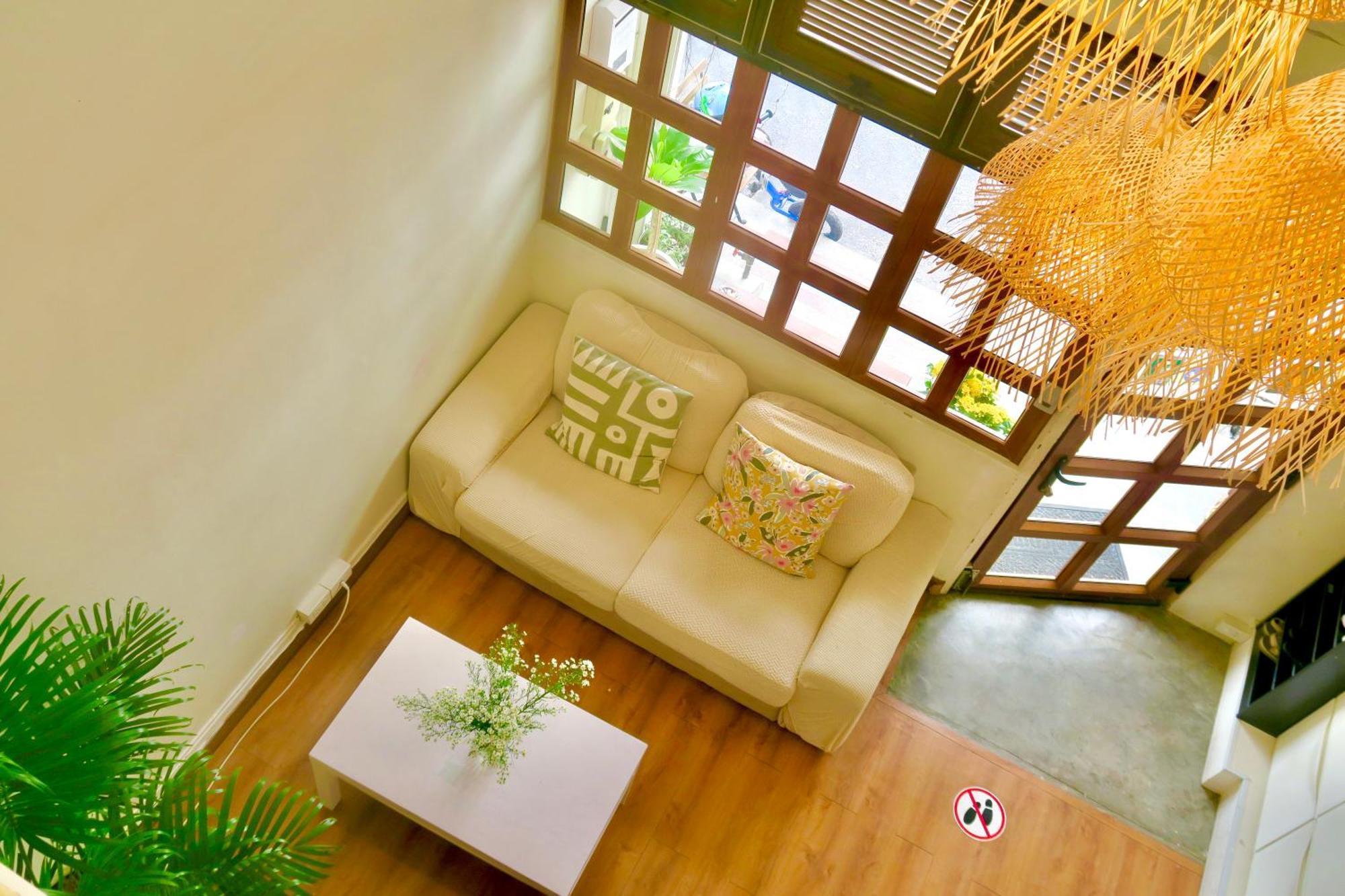 Les Fleurs Bangkok Hostel Екстериор снимка