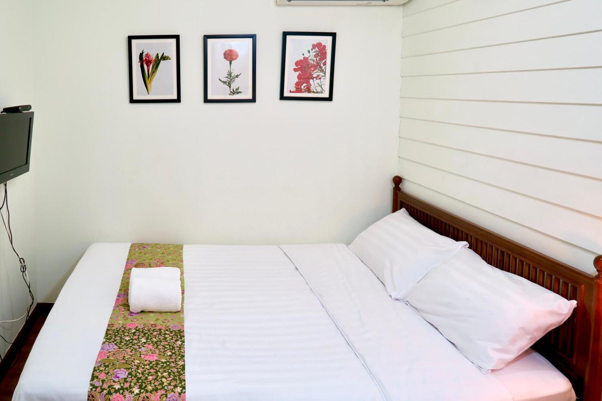 Les Fleurs Bangkok Hostel Екстериор снимка