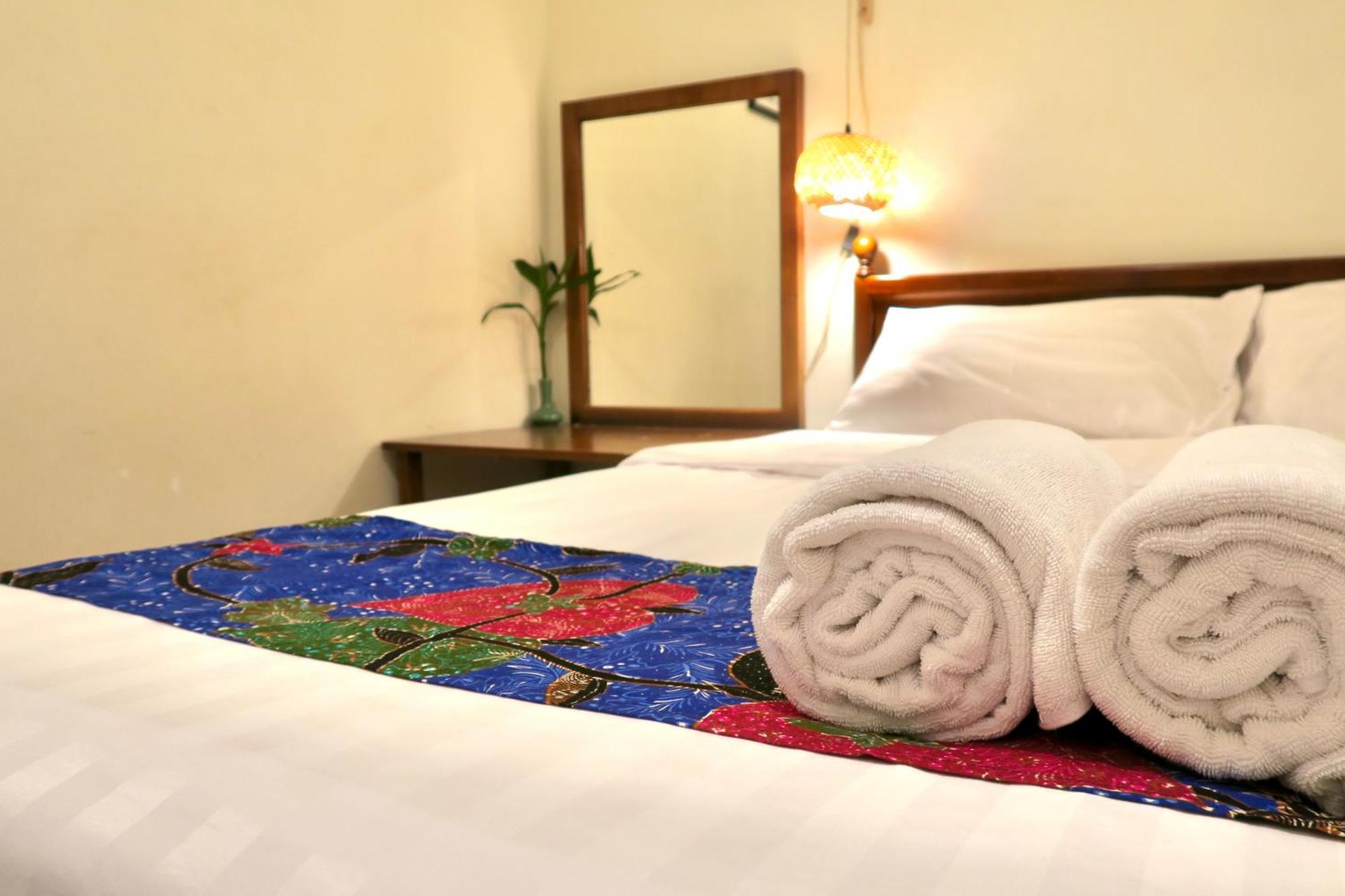Les Fleurs Bangkok Hostel Екстериор снимка