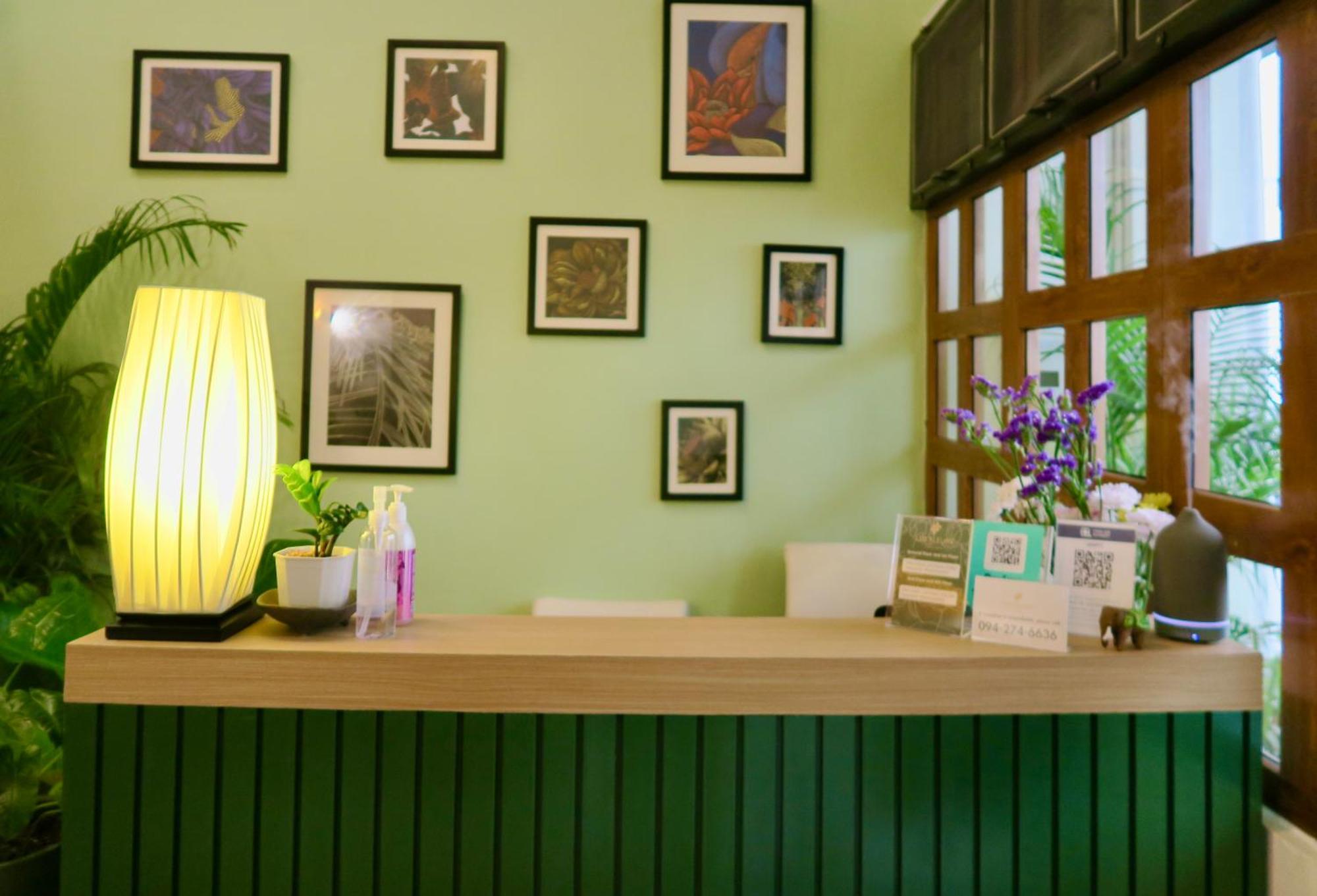 Les Fleurs Bangkok Hostel Екстериор снимка