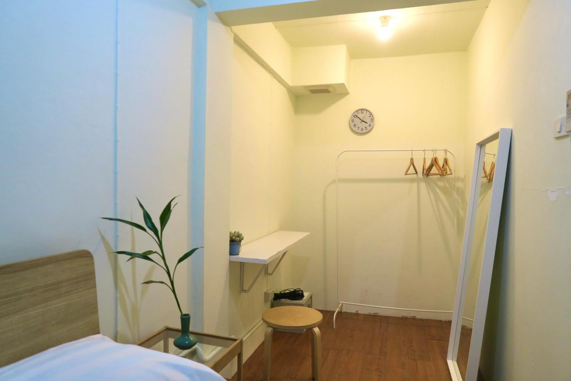 Les Fleurs Bangkok Hostel Екстериор снимка